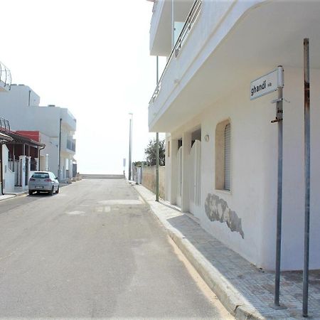 Monolocale Eddy By Salentolimit Apartman Torre Lapillo Kültér fotó